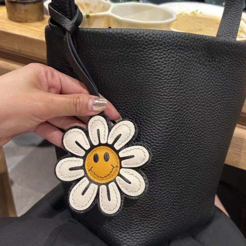 1pc Sunflower joyful Face Flow – Phone Accessories Ideas Bewertung und Preis